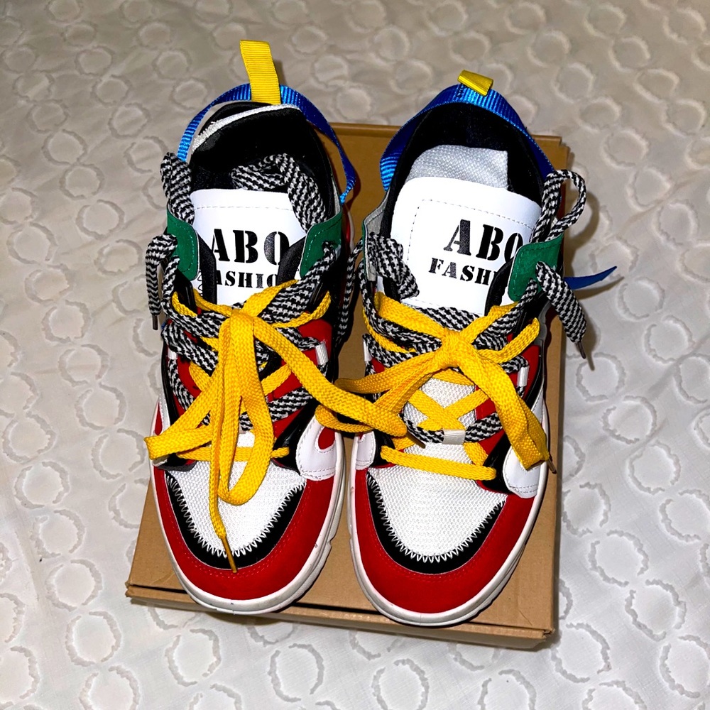 ABO SNEAKERS